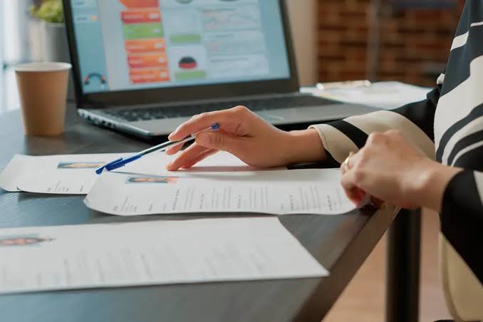 Em busca de uma vaga de trabalho? Especialista dá dicas para potencializar as chances de sucesso 