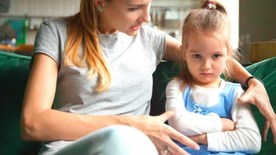 É preciso ter expectativas realistas: nenhuma criança obedece 100% do tempo