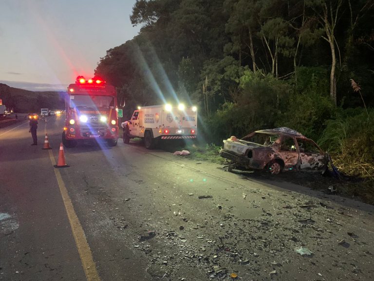 Monza com placas de São Marcos se envolveu em acidente com dois mortos em Caxias