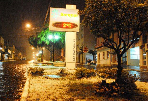 Agosto deve começar com neve no Sul no Brasil
