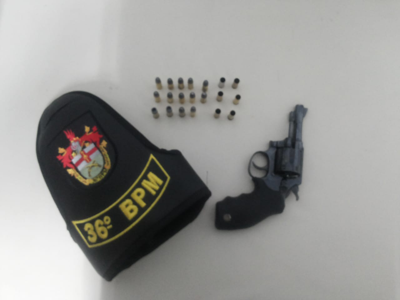 BM efetuou prisão por porte ilegal de arma de fogo nesta sexta-feira