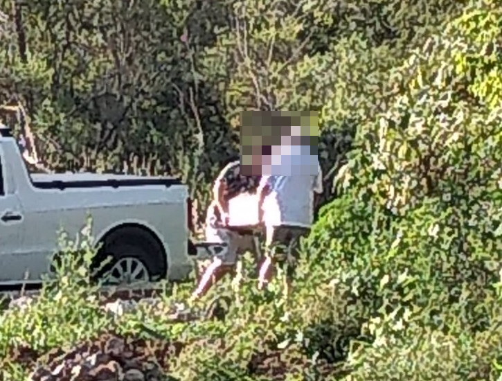Em pleno Natal, Arroio Gravatá é “presenteado” com monte de lixo