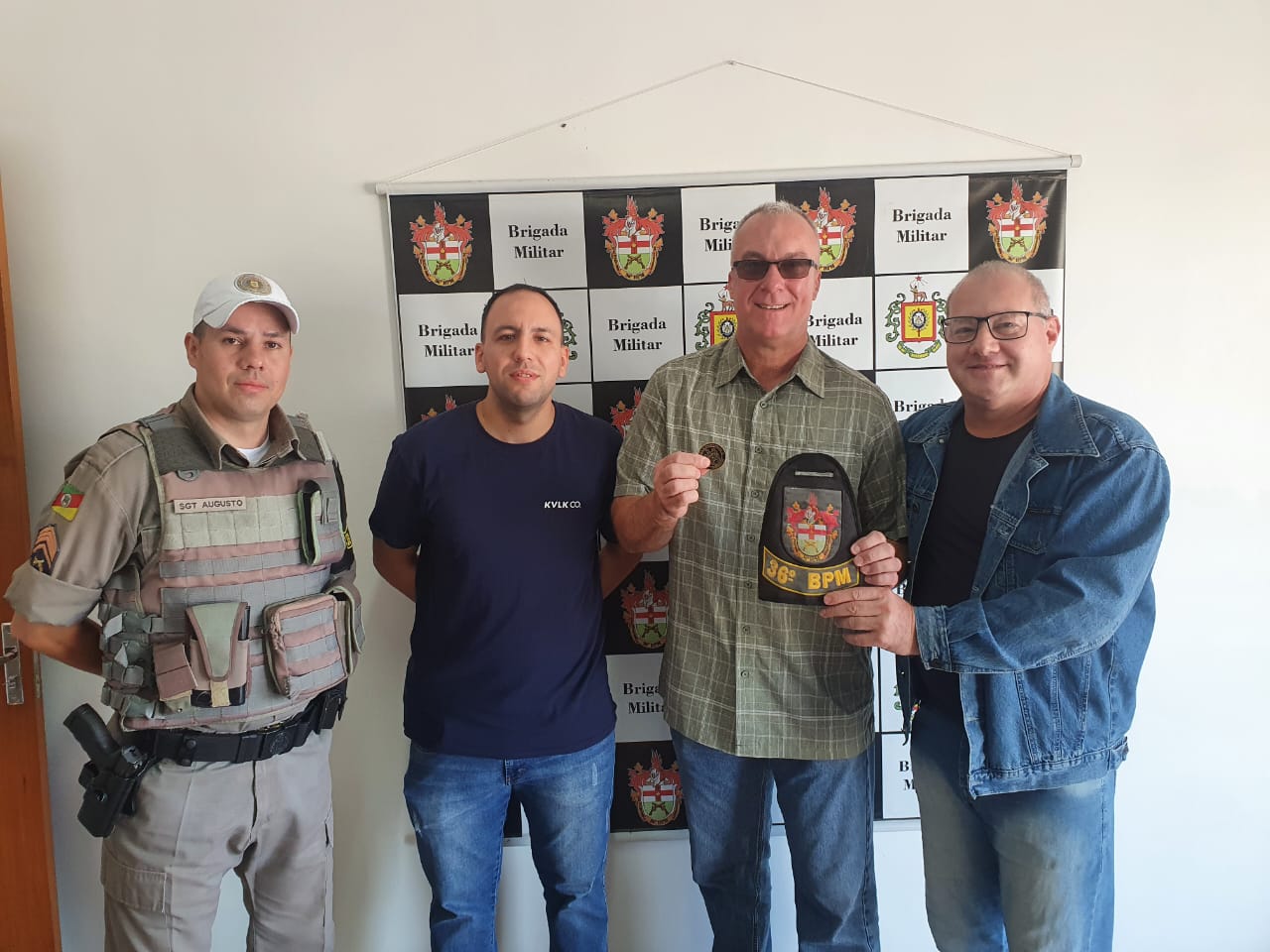 36° BPM recebe visita de oficial da Polícia Americana