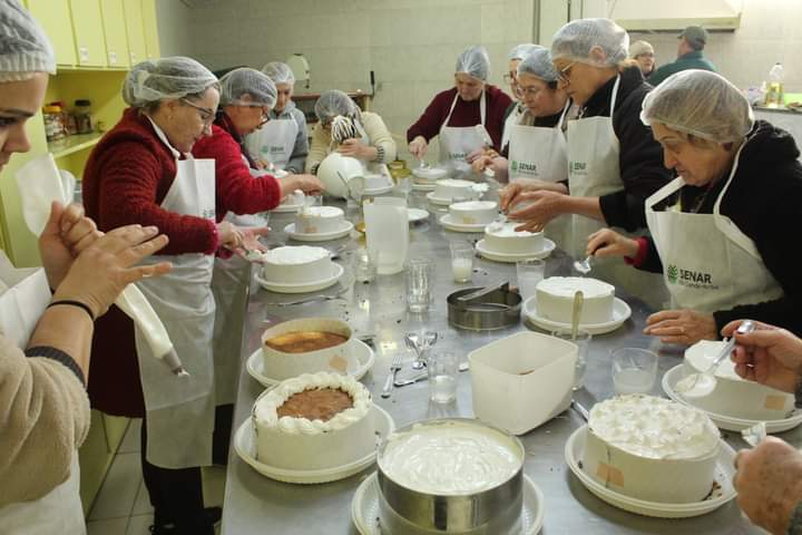 Agricultoras são-marquenses participaram de curso gratuito sobre tortas e docinhos caseiros