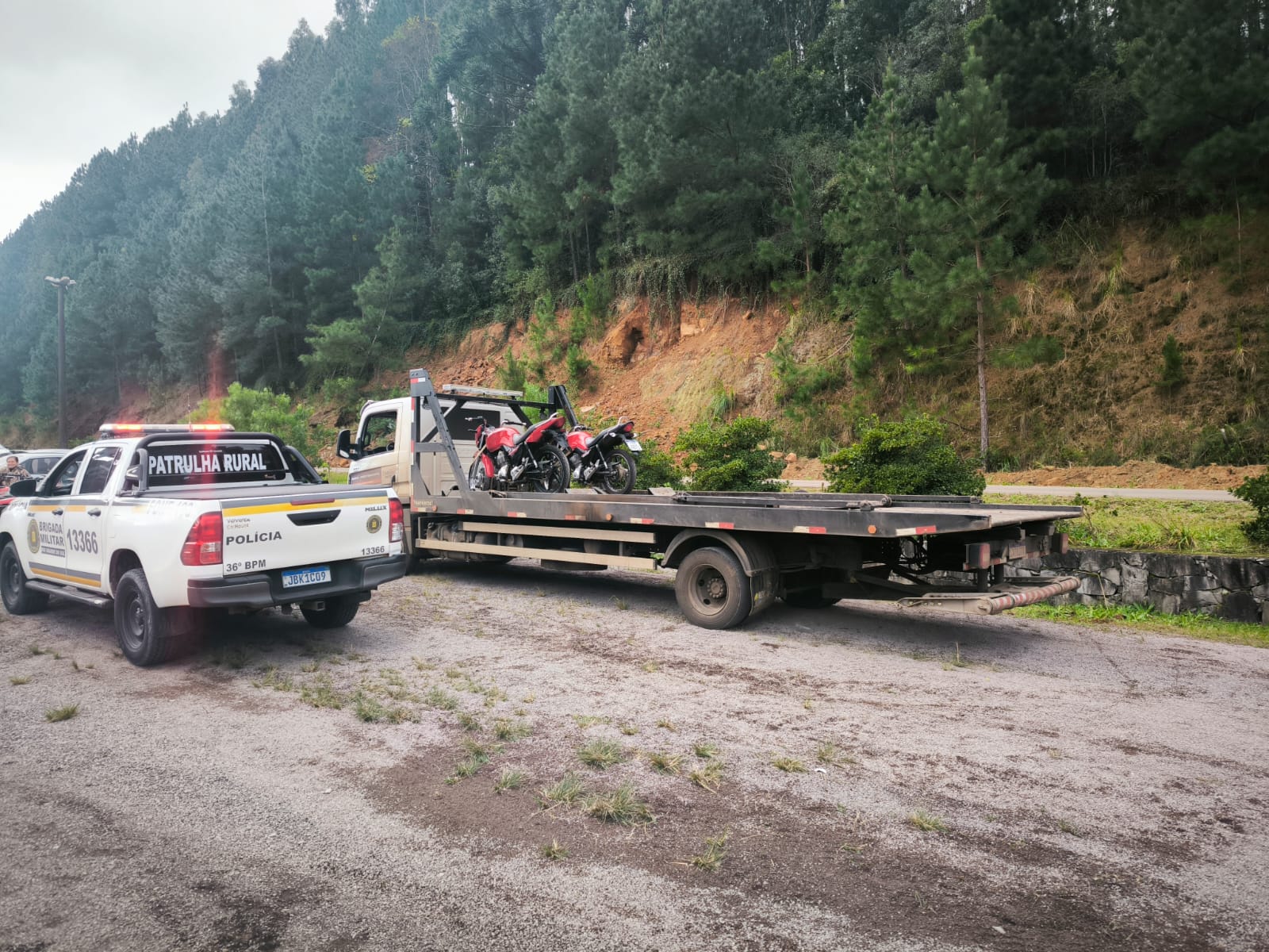 Duas motos foram apreendidas durante procissão motorizada em São Marcos