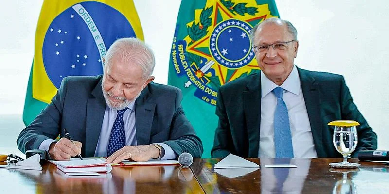 Lula sanciona lei que cria Cadastro Nacional de Pedófilos