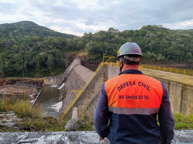 Sistema de Comando de Incidentes acompanhou a primeira etapa das detonações controladas na barragem Passo do Meio