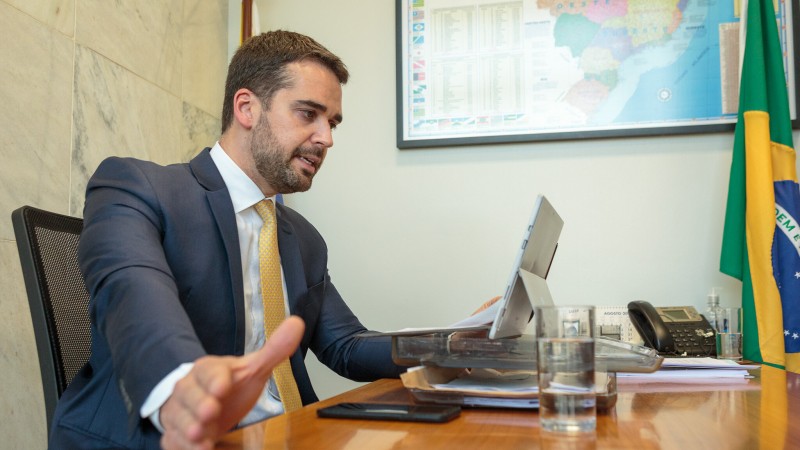Eduardo Leite anunciou a retirada dos sete Alertas remanescentes no Sistema 3As
