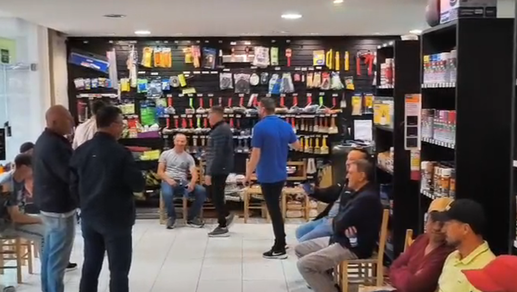 Furlaneto Tintas celebra o Dia do Pintor com confraternização em São Marcos