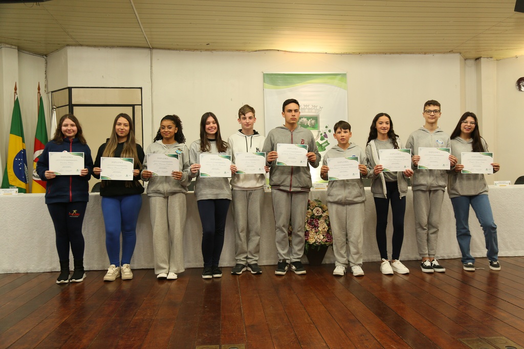 Programa “Vereador por um Dia” mobiliza alunos para discutir melhorias na comunidade