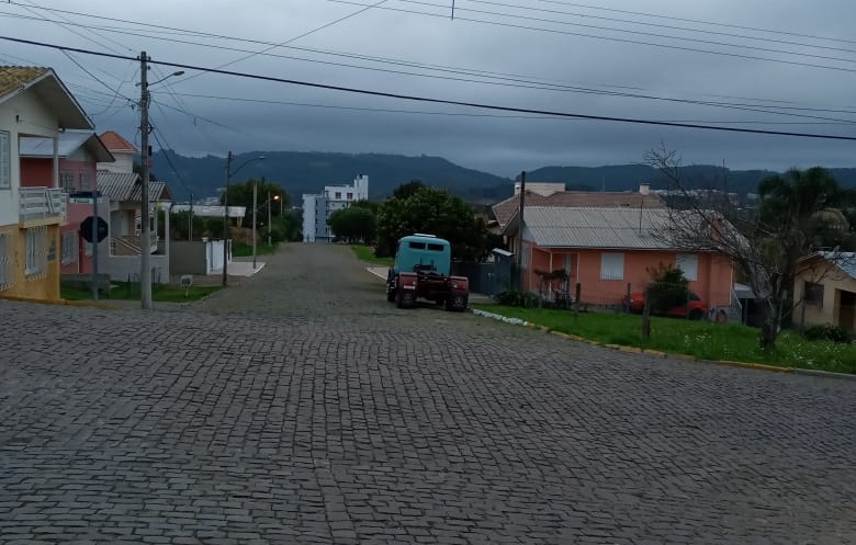 Sexta-feira deve ser de chuva, vento e frio no Rio Grande do Sul