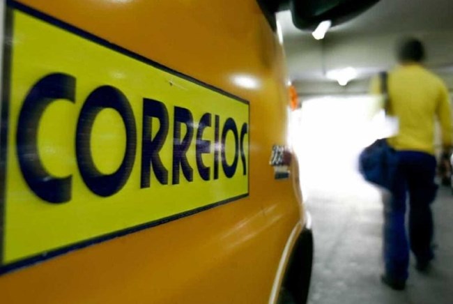 Funcionários dos Correios decretam greve por tempo indeterminado