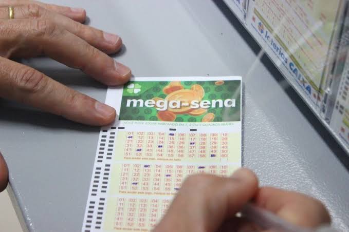 Mega-Sena deste sábado deve pagar prêmio de R$ 45 milhões