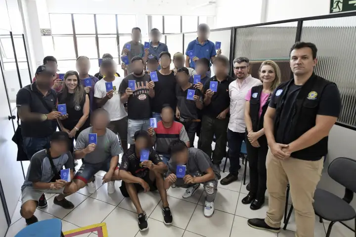 Após agricultores são-marquenses quitarem verbas rescisórias, trabalhadores resgatados no município retornaram à Argentina