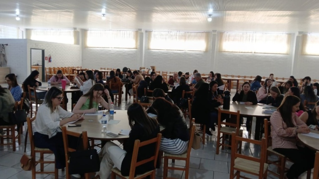 Municípios da Amucser se reuniram em Campestre da Serra para avançar no projeto Saúde Redes