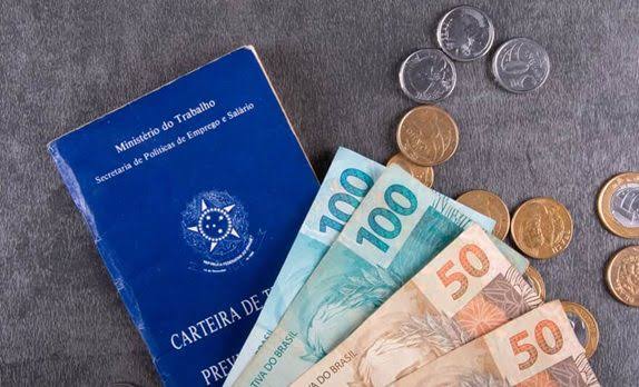 Lula confirma aumento do salário mínimo para R$ 1.320 em maio
