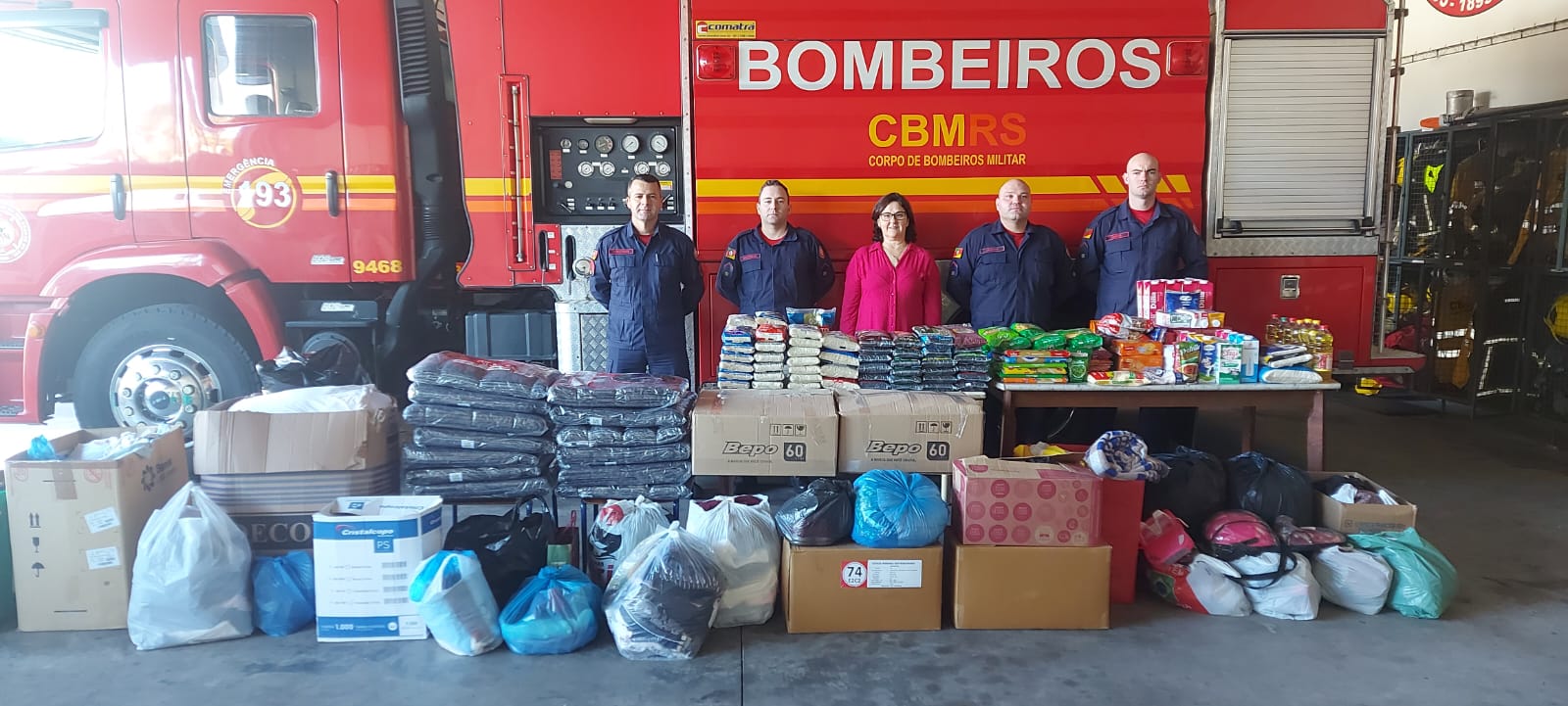 Inscritos para o Circuito dos Bombeiros levam donativos para famílias carentes