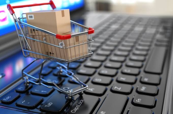 Compras de até US$ 50 pela internet ficam livres de taxação