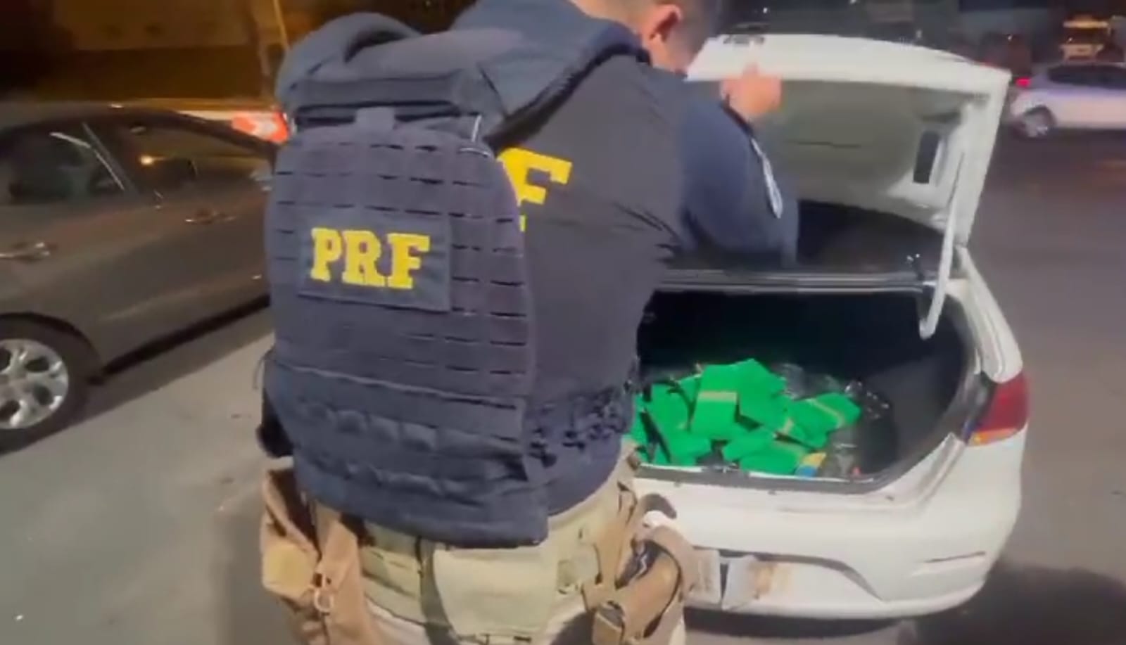 PRF prende quatro traficantes com aproximadamente 50 quilos de maconha em Flores da Cunha
