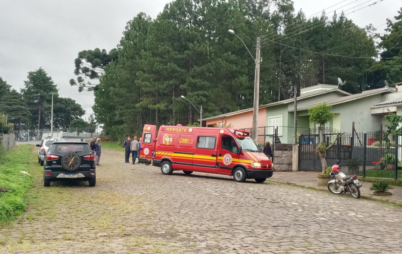 Cachorro solto causou acidente com motociclista esta manhã em São Marcos