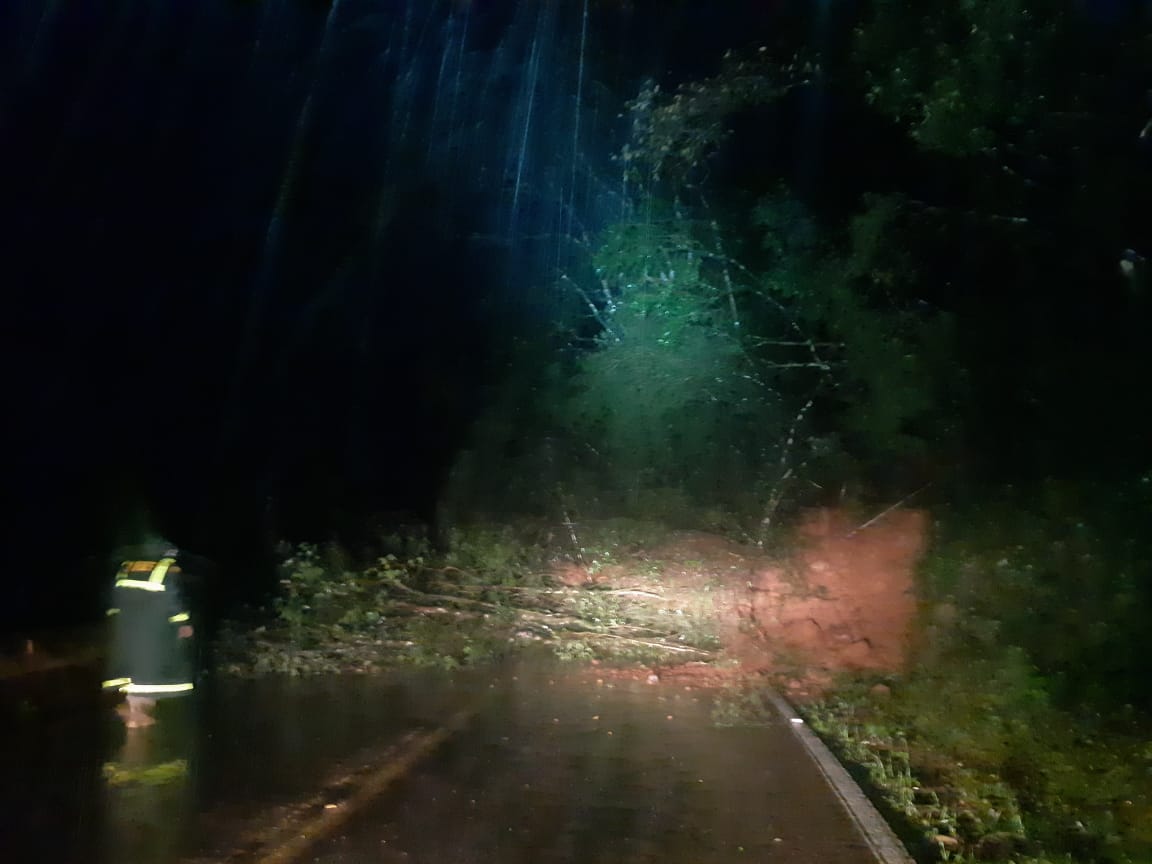 Trânsito está bloqueado na BR 116 entre São Marcos e Caxias do Sul