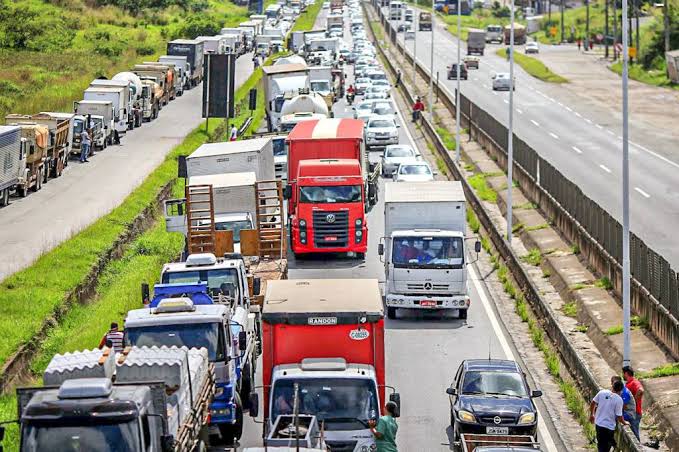 Caminhoneiros sem exame toxicológico voltarão a ser multados a partir de julho