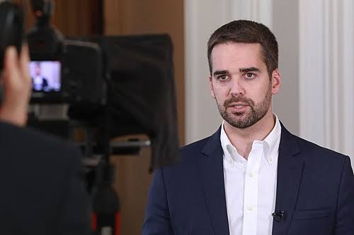 Eduardo Leite confirmou nesta segunda a pré-candidatura ao governo do Rio Grande do Sul