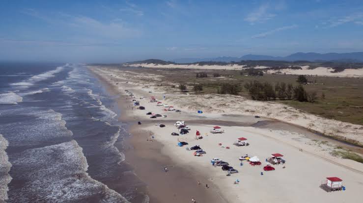 MPRS e Brigada Militar firmam protocolos contra uso abusivo de caixas de som nas praias gaúchas