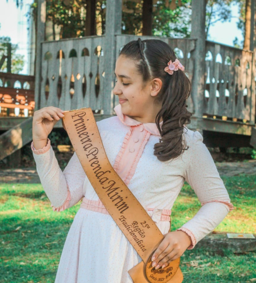 Eduarda Vanin representa São Marcos na Ciranda Estadual de Prendas