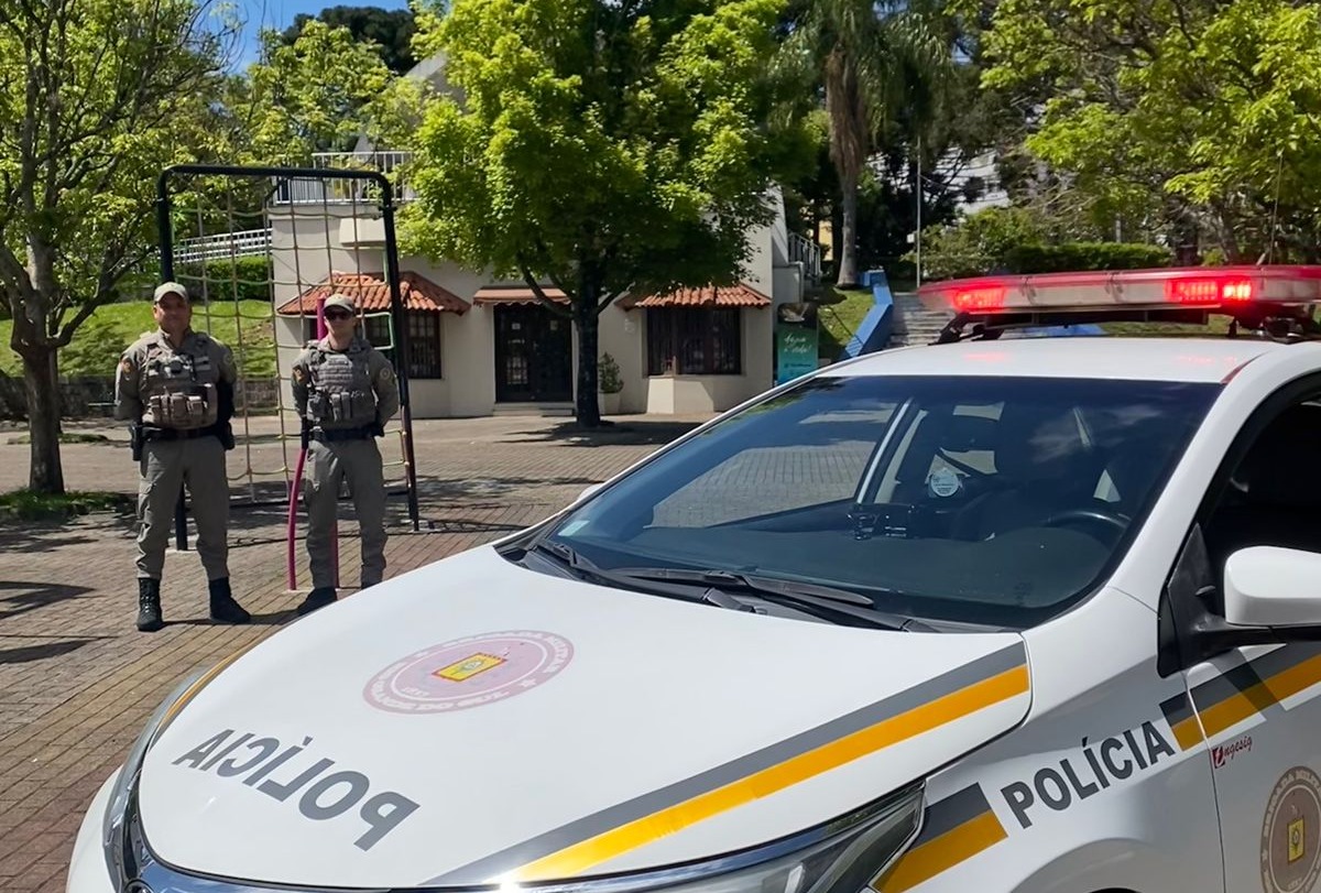 Brigada Militar de São Marcos prende dois homens por desordem na área central