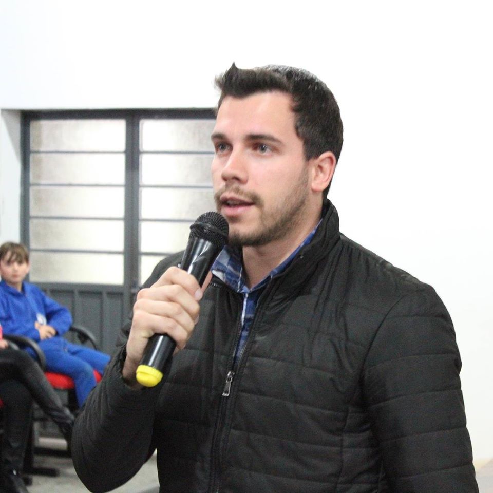Secretário Municipal de Assistência Social esclarece sobre Renda Mínima oferecida pelo governo