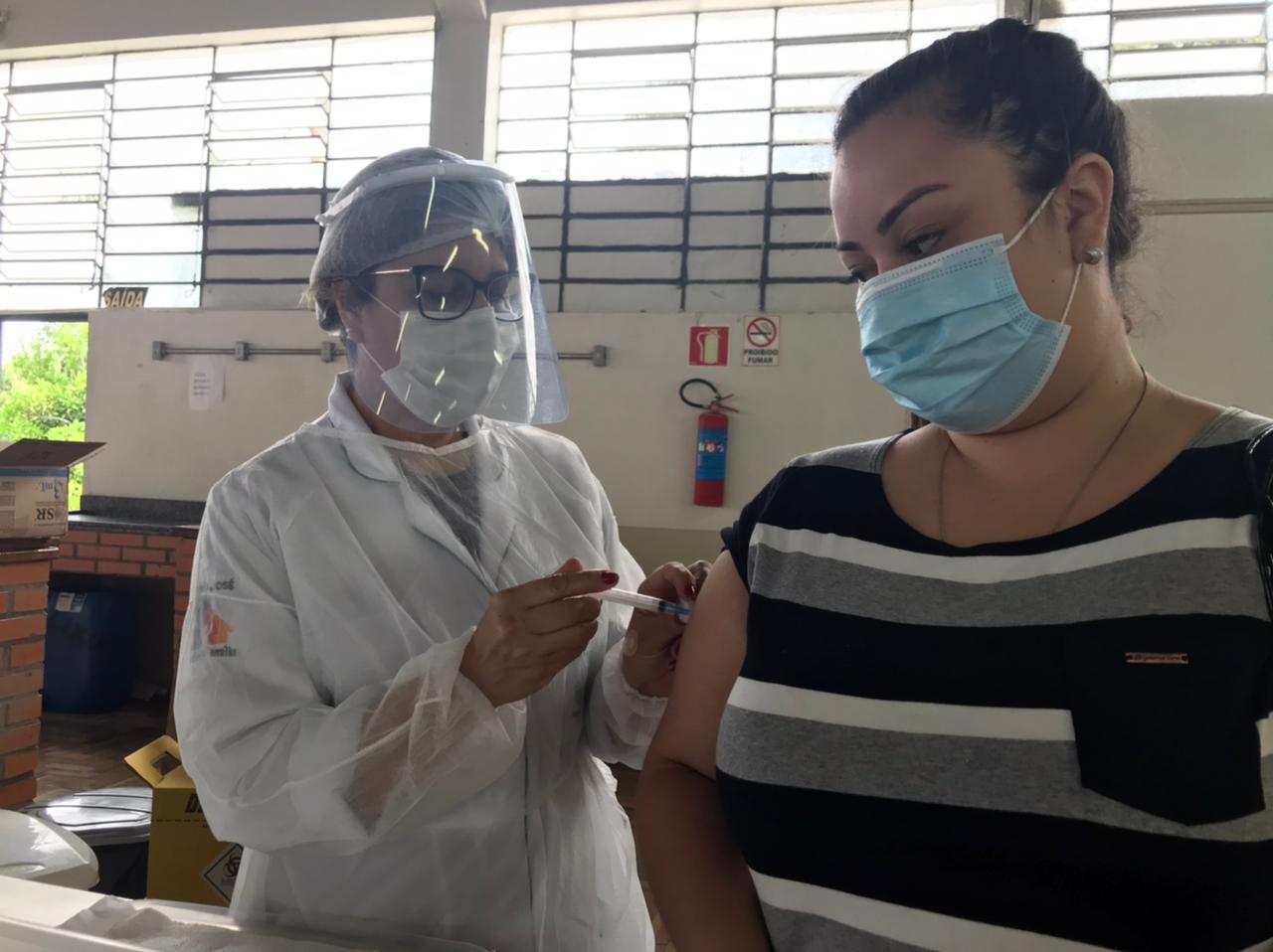Em São Marcos, pessoas de 47 anos ou mais podem se vacinar contra a Covid-19 nesta quinta (1)