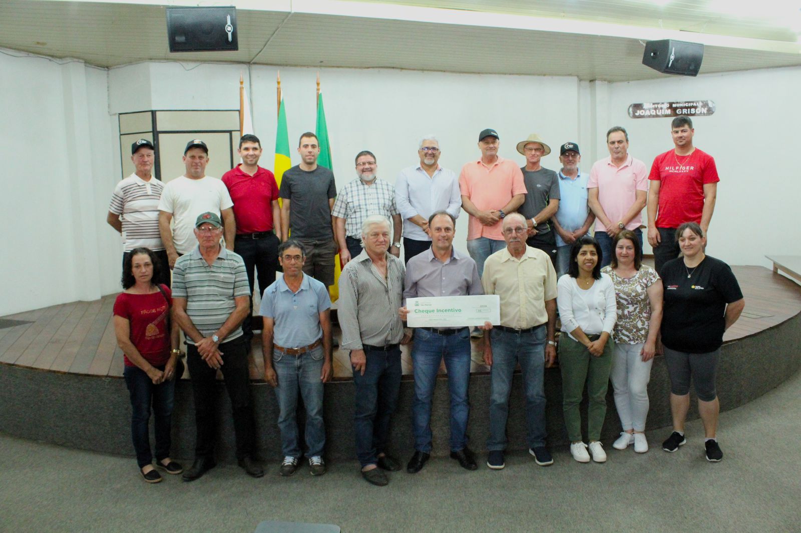 Prefeitura de São Marcos entregou cerca de R$ 50 mil em Cheque Incentivo para produtores rurais esta semana