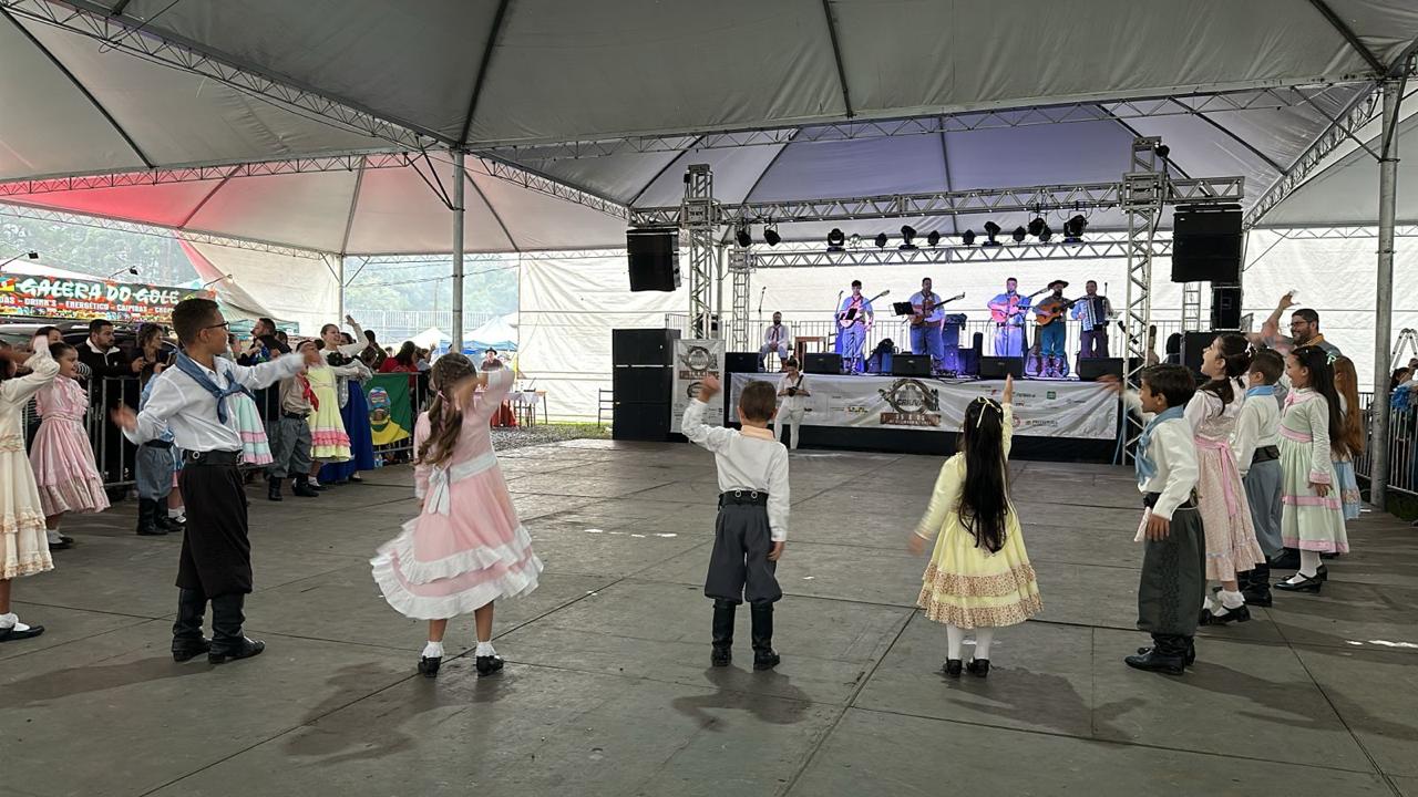 CTGs de São Marcos brilham no Rodeio em Criúva com conquistas artísticas e campeiras
