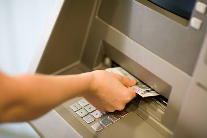 Bancos não terão expediente durante feriado de carnaval 2022