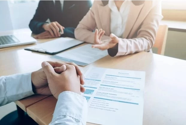 Fim de ano: quais são as obrigações do empregador nas vagas temporárias?