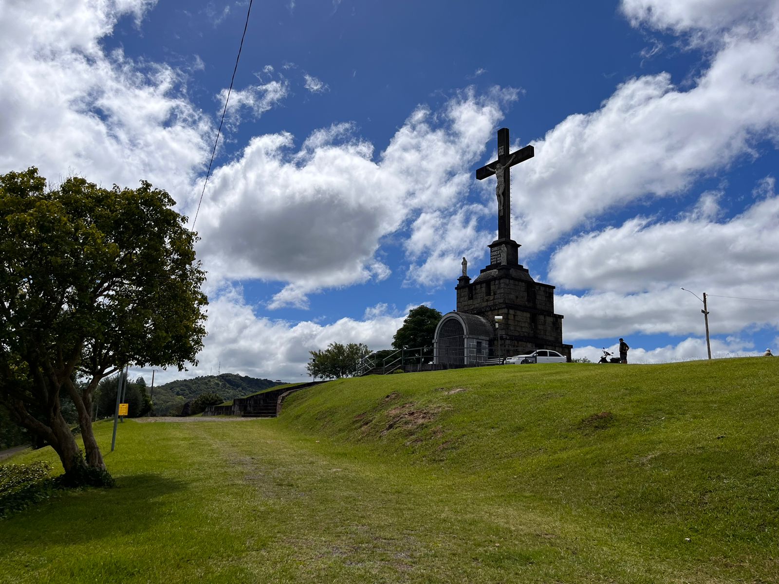 Sol predomina, mas parte do Estado tem alerta de temporal neste sábado