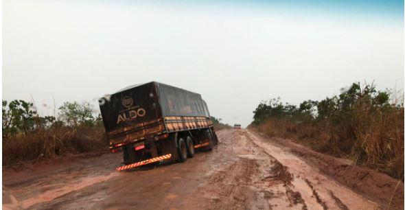 Novo PAC promete investimento em 50 mil km de estradas rurais