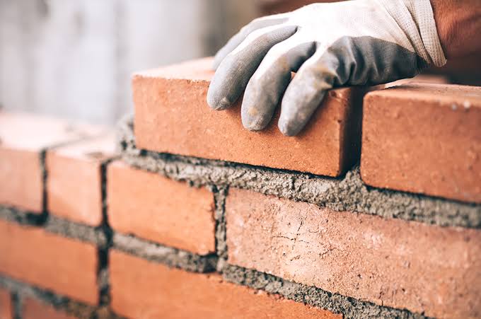 Governo retoma 3,5 mil obras paralisadas ou inacabadas em escolas