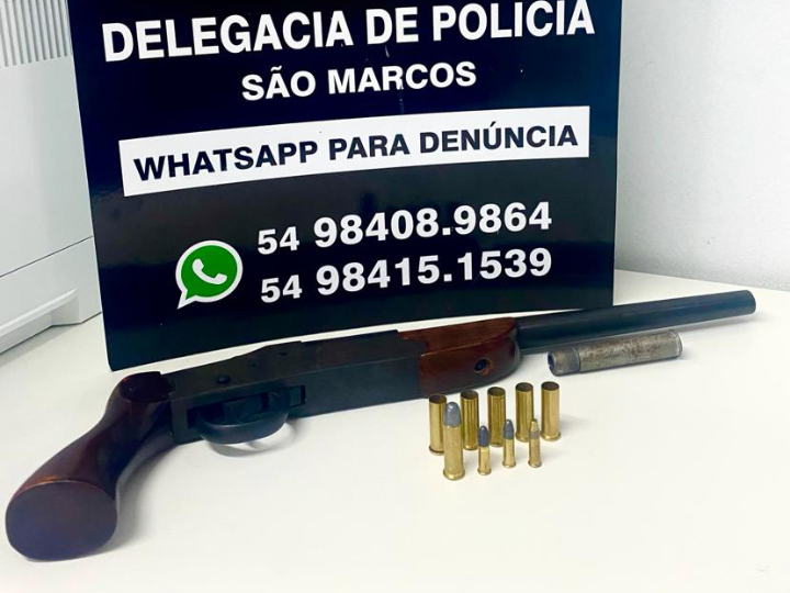 Durante investigações da Polícia Civil, homem foi preso por posse irregular de arma de fogo