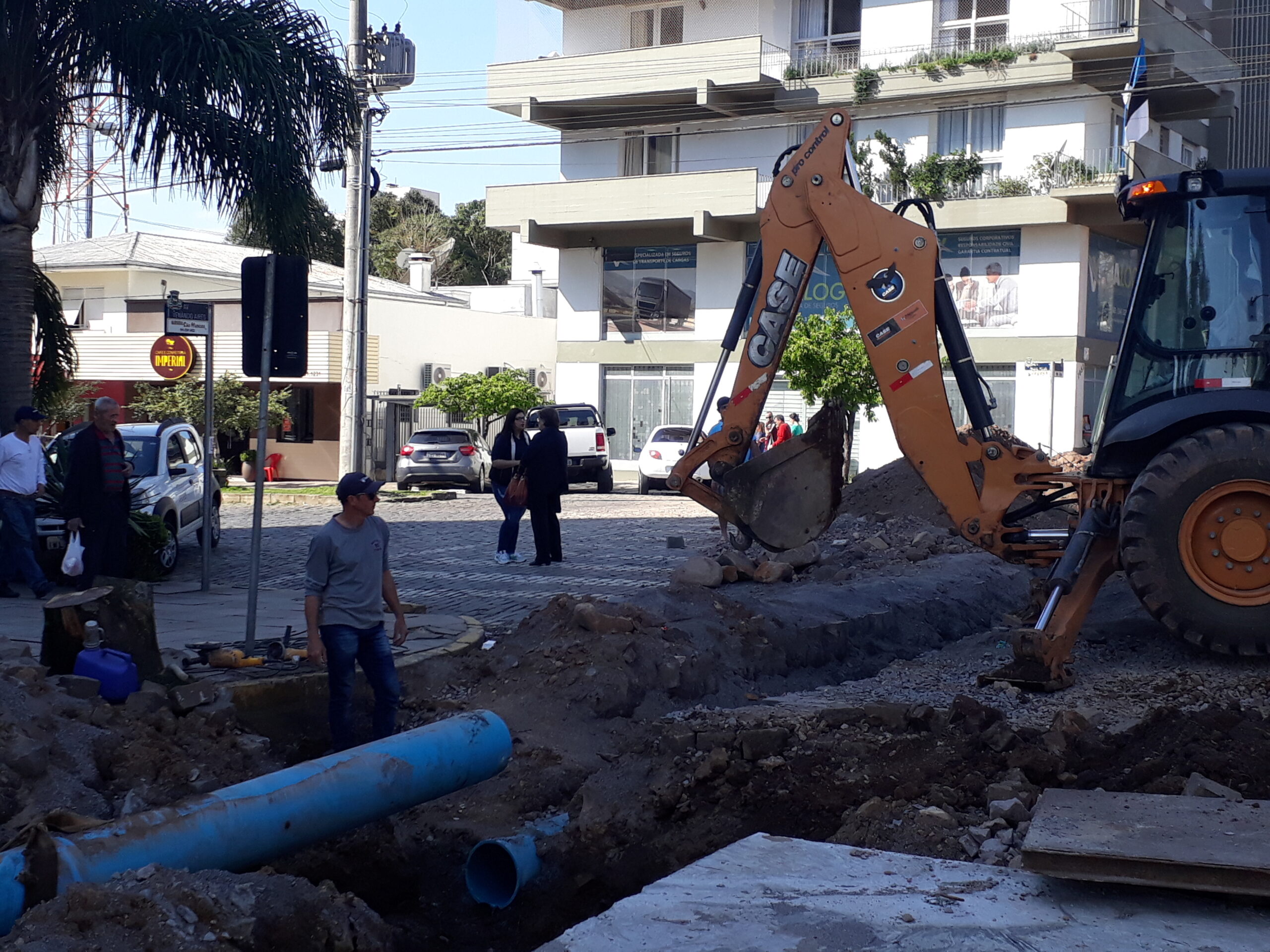 Abastecimento de água nos bairros Industrial, Progresso e Michelon deverá ser normalizado até a noite
