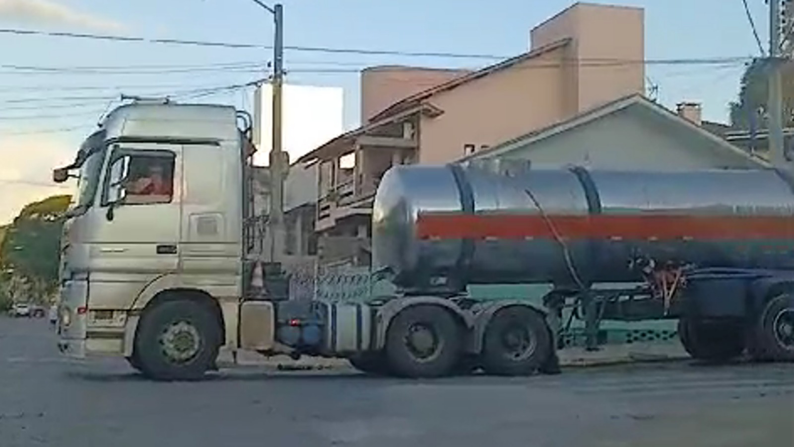 Venda de água em grande volume pela Corsan levanta questionamentos sobre o abastecimento em São Marcos