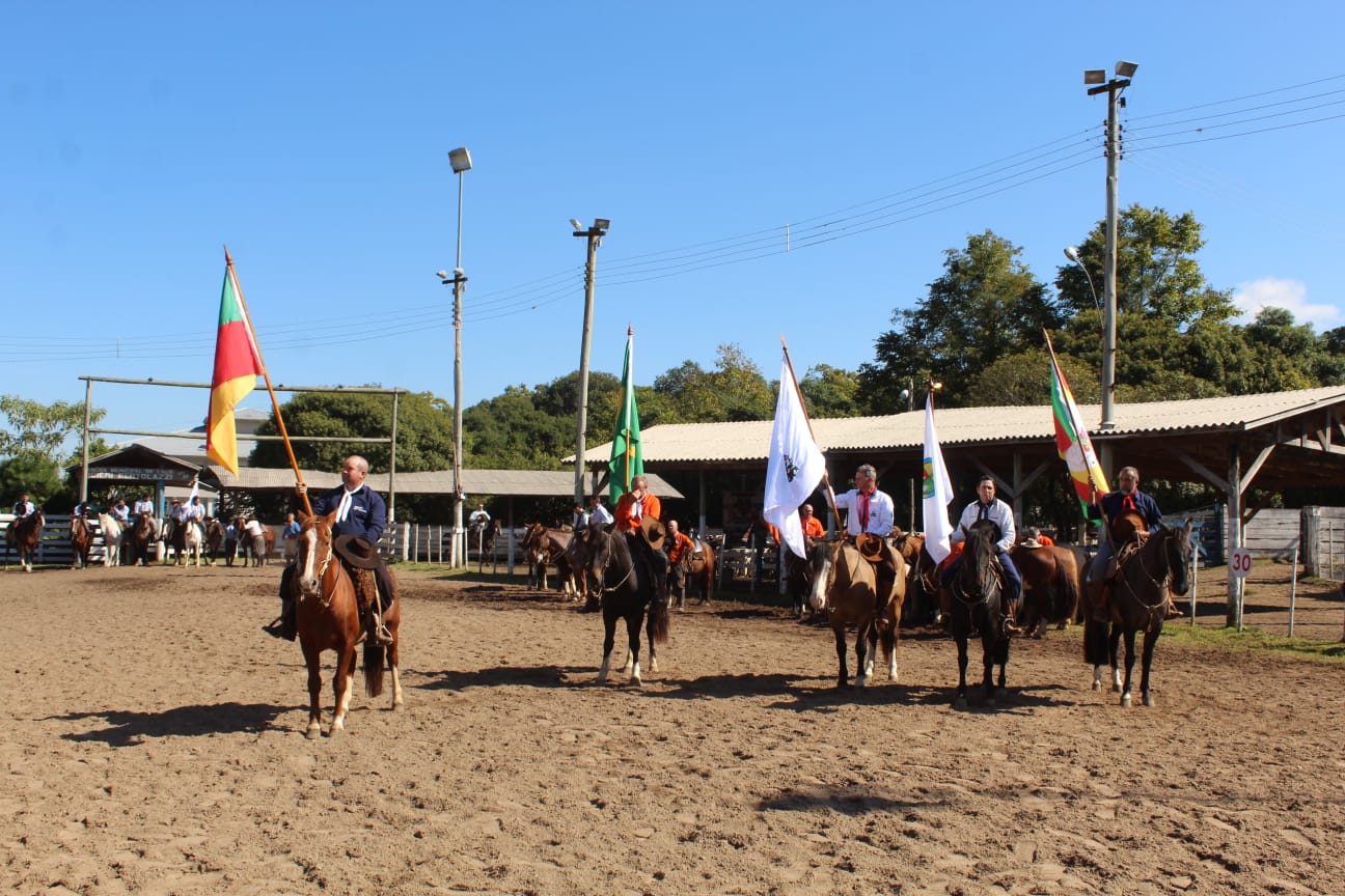 Cerca de 10 mil pessoas prestigiaram o Campeonato Regional de Laço em São Marcos