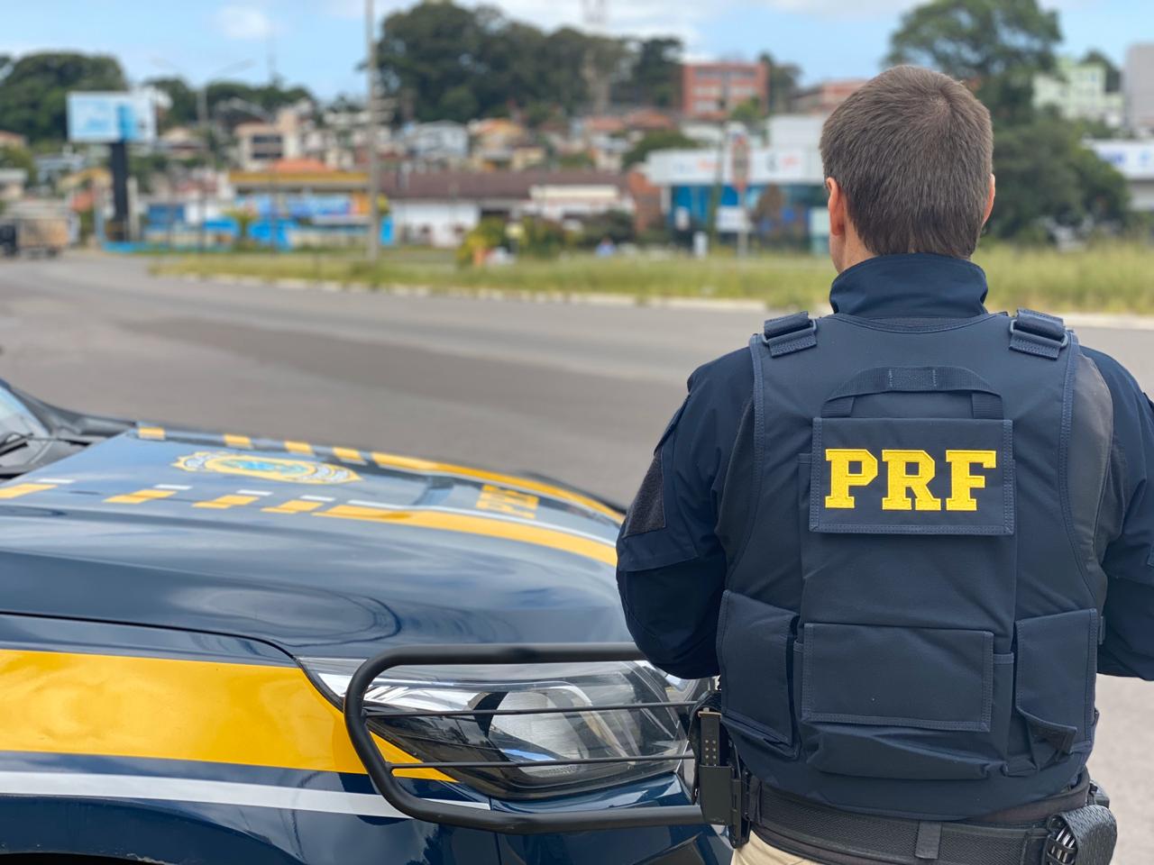 PRF intensifica fiscalização nas rodovias federais durante o Natal e alerta sobre riscos de ultrapassagens indevidas