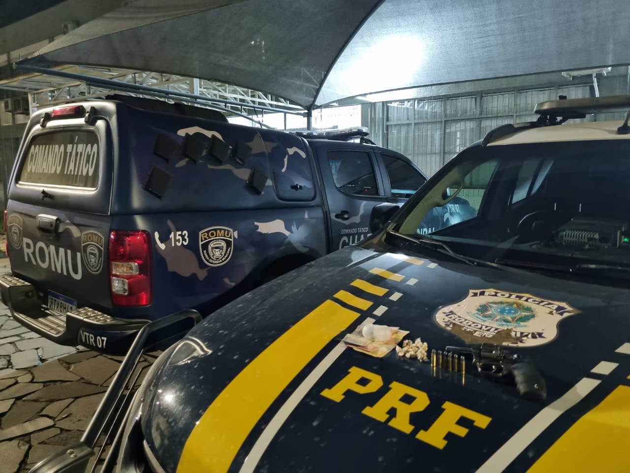 Pai e filho foram presos com armas e drogas em Vacaria