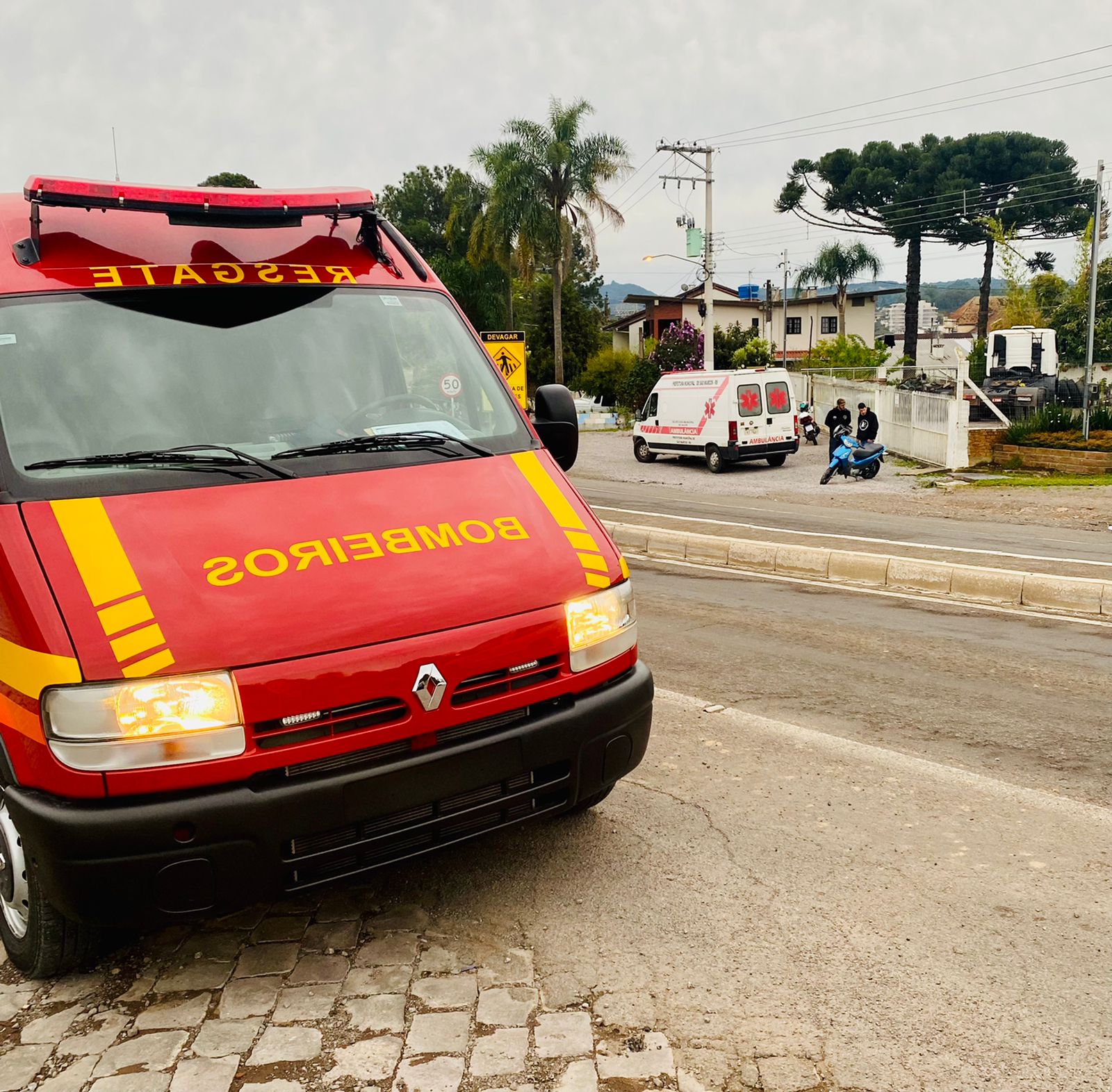 Motociclista fica gravemente ferido após queda na BR 116 em São Marcos