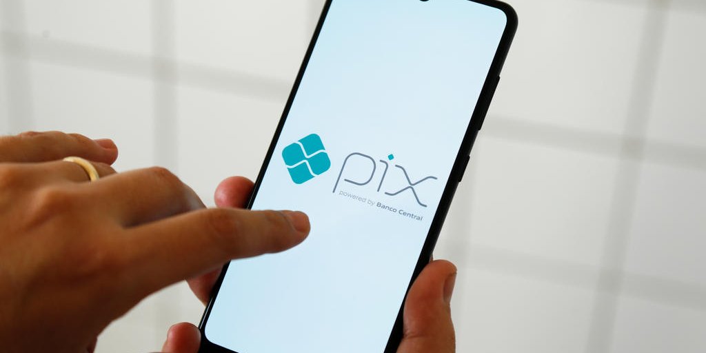 Instabilidade no Pix afeta pagamentos em todo o Brasil nesta segunda-feira