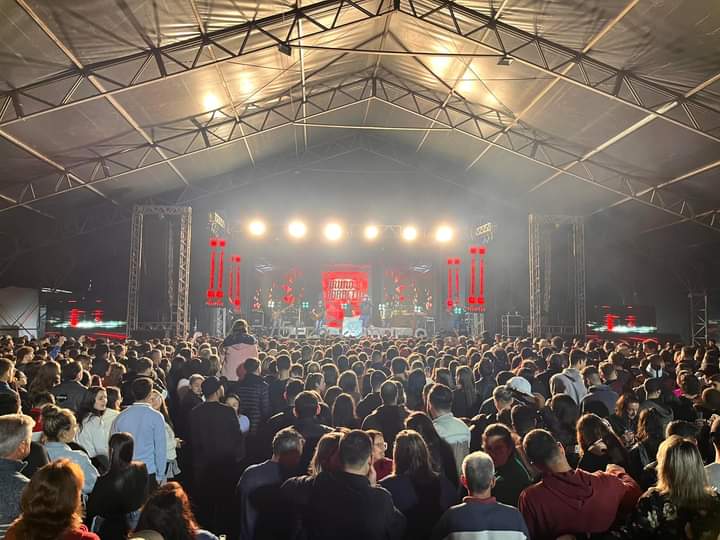 Show de Bruno & Barretto abre a 5ª Fenamarco com público de mais de 6 mil pessoas