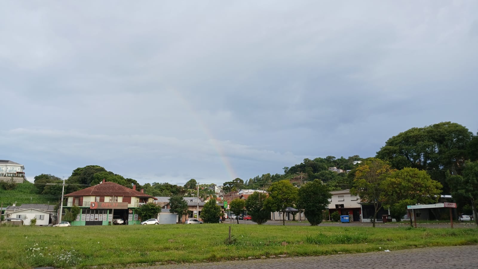 Chuva forte mantém RS em estado de alerta; temporais já causaram transtornos em diversas cidades