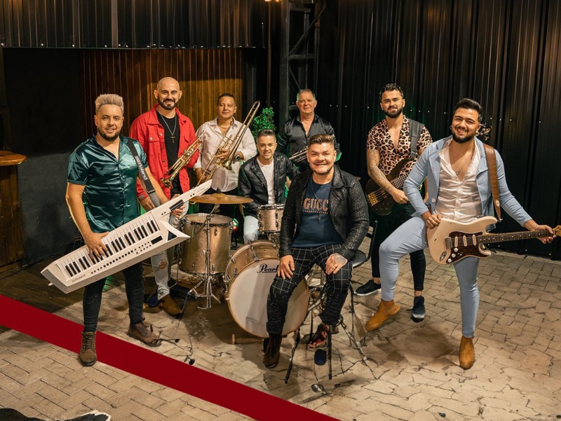 Nova Petrópolis celebra 69 anos de emancipação com show da Banda Passarela